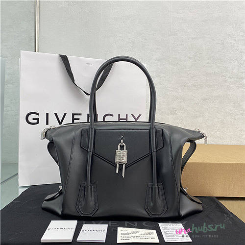 GIVENCHY Medium Antigona Lock Soft Leather Bag - 1