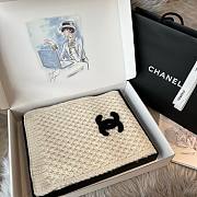 Chanel set gloves and scarf  - 4