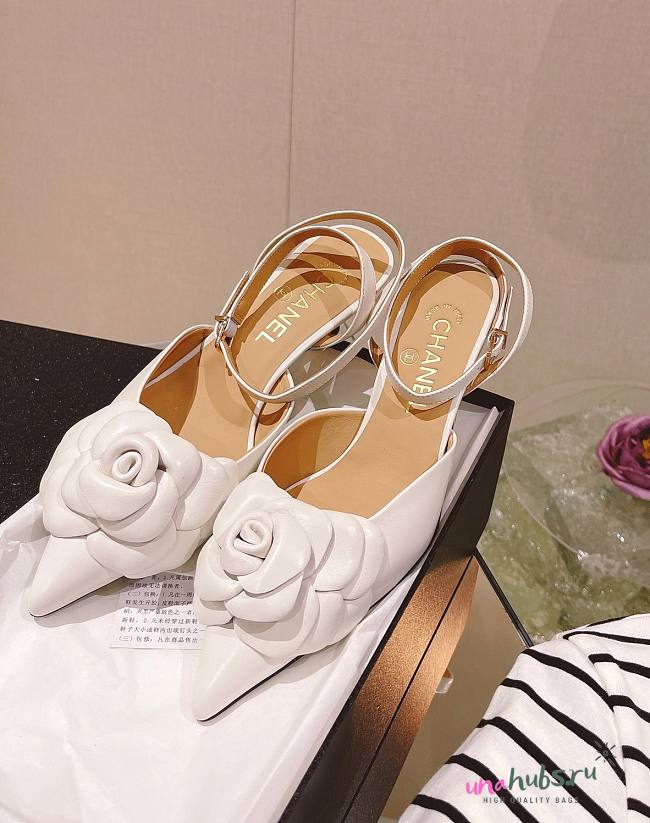 Chanel white rose sandals - 1