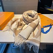 Louis Vuitton scarf 11 - 4