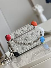 Louis Vuitton Climbing mini gray/ white bag - 3