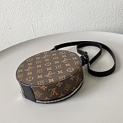 Lou9is Vuitton Audio Case Bag - 3