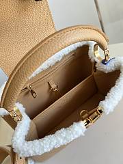 Louis Vuitton Capucines BB M59267 Beige Bag - 4