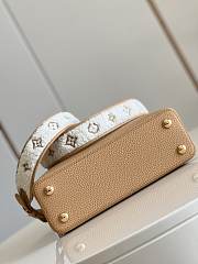 Louis Vuitton Capucines BB M59267 Beige Bag - 2