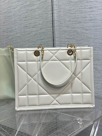 Dior medium white esential tote bag 