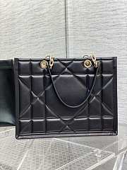 Dior medium black esential tote bag - 1