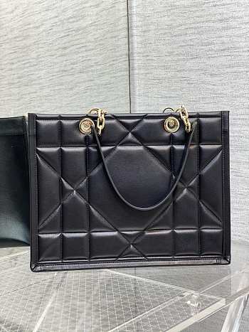 Dior medium black esential tote bag