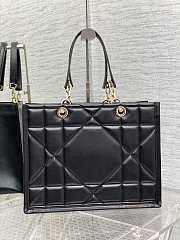 Dior medium black esential tote bag - 3