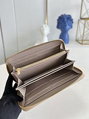 Louis Vuitton long tan wallet  - 4