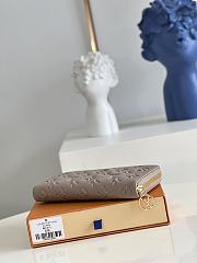 Louis Vuitton long tan wallet  - 3