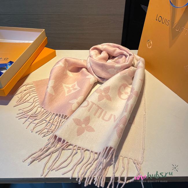 Louis Vuitton pink scarf AS230 - 1