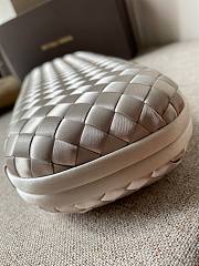 Bottega Veneta White Knot Clutch Bag - 4