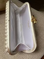 Bottega Veneta White Knot Clutch Bag - 3