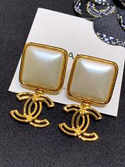 Chanel square pearl earings  - 2