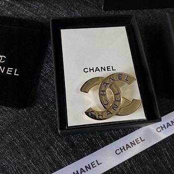 Chanel brooch 009