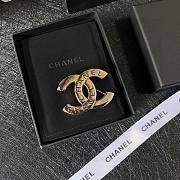 Chanel brooch 009 - 2