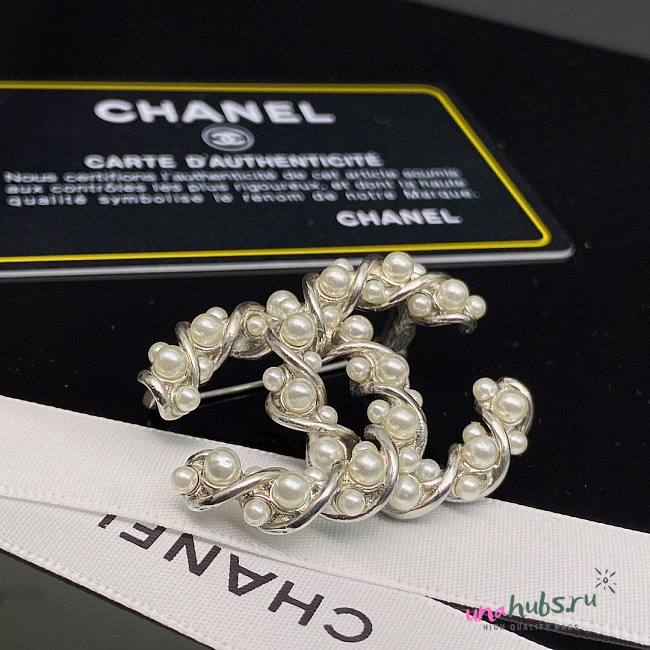 Chanel silver brooch 13 - 1