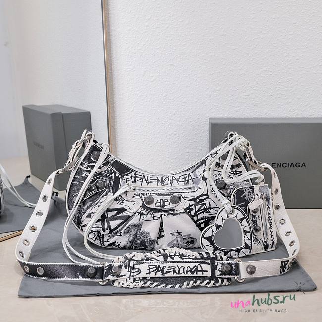 Balenciaga Le Cagole white graffiti shoulder bag - 1