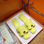 Hermes yellow slippers  - 3