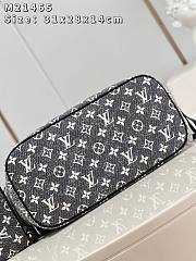 Louis Vuitton Neverfull Gray Denim MM Bag - 3