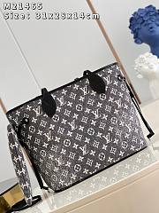 Louis Vuitton Neverfull Gray Denim MM Bag - 4