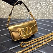 Valentino Garavani small Locò golden bag - 5