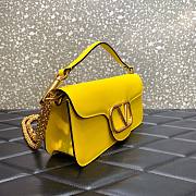 Valentino Garavani Locò yellow large bag - 3