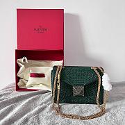 Valentino Garavani One Stud embroidered green mini bag - 5