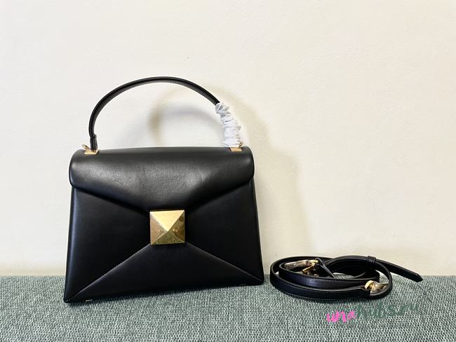 Valentino Garavani One Stud black tote bag - 1