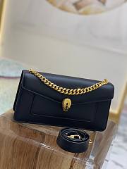 Bvlgari Serpentine east-west maxi chain shoulder bag  - 3