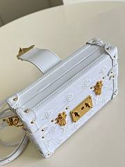 Louis Vuitton Petite Malle white calfskin leather bag - 6