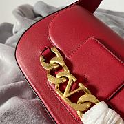 Valentino Garavani VLOGO chain red leather bag - 4