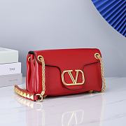 Valentino Garavani Stud Sign red leather bag - 2