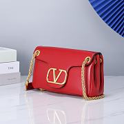 Valentino Garavani Stud Sign red leather bag - 4