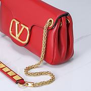 Valentino Garavani Stud Sign red leather bag - 5