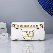 Valentino Garavani Stud Sign white leather bag - 6