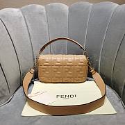 Fendi Baguette beige leather bag 26cm - 6