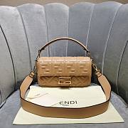 Fendi Baguette beige leather bag 26cm - 2