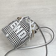 Fendi MON TRESOR net white leather bag - 2