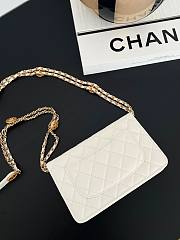 Chanel Woc double chain white leather bag - 5