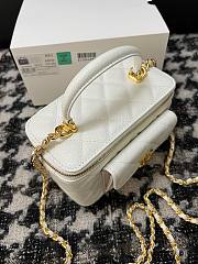 Chanel 22A Quilted Mini Vanity White Bag - 4