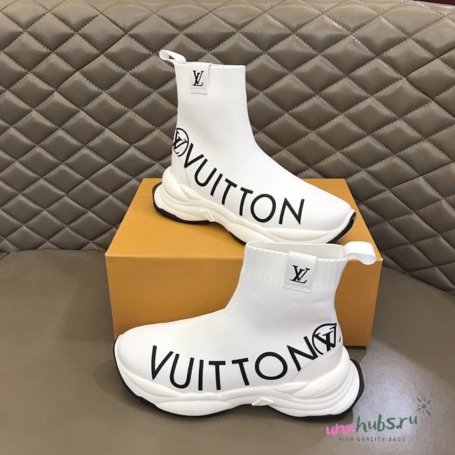 Louis Vuitton Men Run White Sneaker  - 1