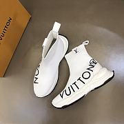 Louis Vuitton Men Run White Sneaker  - 3