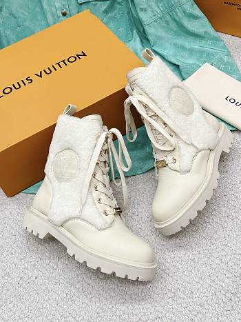 Louis Vuitton Territory Flat ranger boots