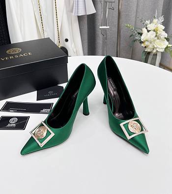 Versace Medusa green pumps