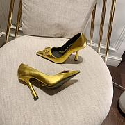 Versace Medusa gold pumps  - 5