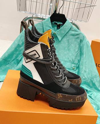 Louis Vuitton Lauréate Desert multicolor leather ankle boots