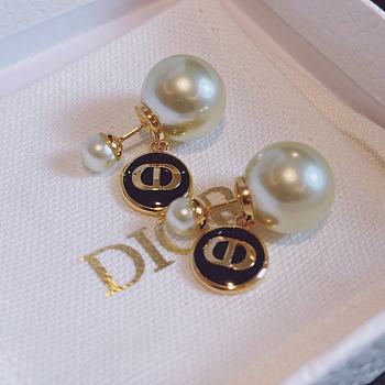 Dior pearl earings 