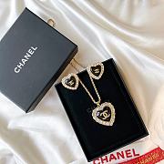 Chanel pearl set ( necklace + earings ) 02 - 4