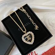 Chanel pearl set ( necklace + earings ) 02 - 2